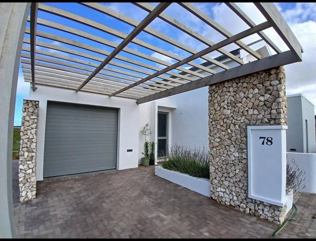 3 BEDROOM HOUSE FOR SALE IN STILBAAI-WES